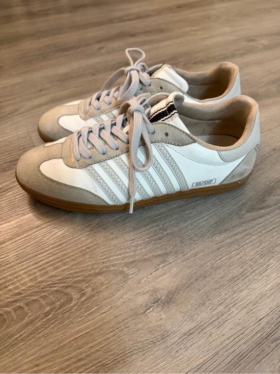 ShuShop Shoes - ShuShop White & Light Gray Retro Low-Top Sneakers